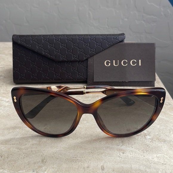 Gucci Accessories - GUCCI Women’s Sunglasses Cat Eye Brown/Gold Accent with Case Authenticity Card.